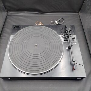 Vintage Fisher MT-229(C) Stereo Turntable - Untested